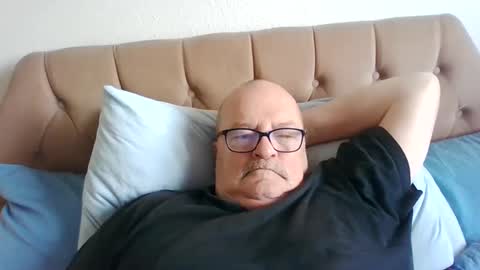 Snapshot of old_fkr chatting on 01-14-25, 09:24 old_fkr online show from 01-14-25, 09:24