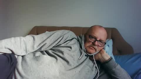 Snapshot of old_fkr chatting on 01-29-25, 02:00 old_fkr online show from 01-29-25, 02:00