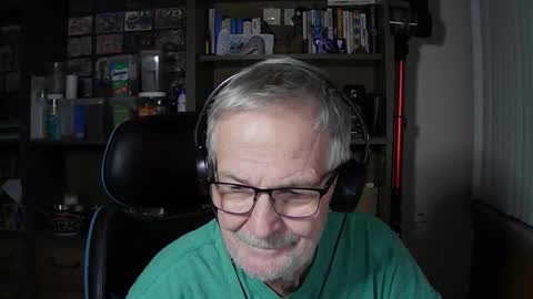 Snapshot of old_javacoder chatting on 03-29-26, 10:37 old_javacoder online show from 03-29-26, 10:37