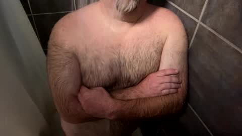 oldbones2 online show from 10-03-25, 01:35