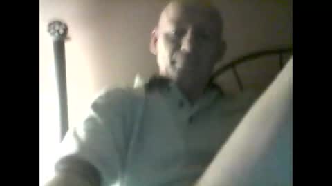 Snapshot of oldbuthorny62 chatting on 01-06-25, 10:57 oldbuthorny62 online show from 01-06-25, 10:57