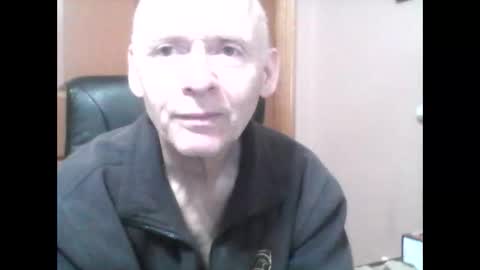 Snapshot of oldbuthorny62 chatting on 01-26-25, 06:37 oldbuthorny62 online show from 01-26-25, 06:37