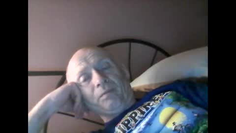 Snapshot of oldbuthorny62 chatting on 02-07-25, 05:10 oldbuthorny62 online show from 02-07-25, 05:10