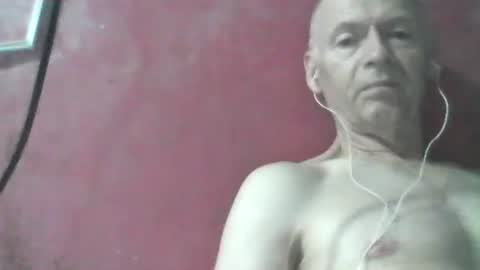 Snapshot of oldbuthorny62 chatting on 04-14-26, 01:44 oldbuthorny62 online show from 04-14-26, 01:44