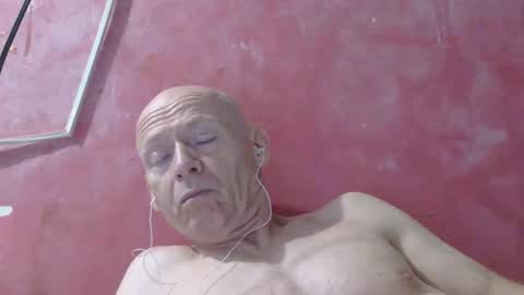 Snapshot of oldbuthorny62 chatting on 05-02-26, 12:37 oldbuthorny62 online show from 05-02-26, 12:37