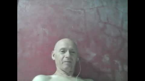 Snapshot of oldbuthorny62 chatting on 05-18-26, 12:11 oldbuthorny62 online show from 05-18-26, 12:11