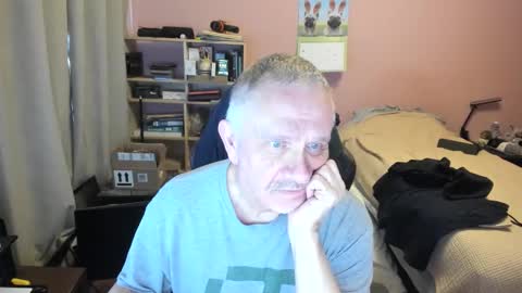 older_guy1 online show from 05-08-26, 04:45