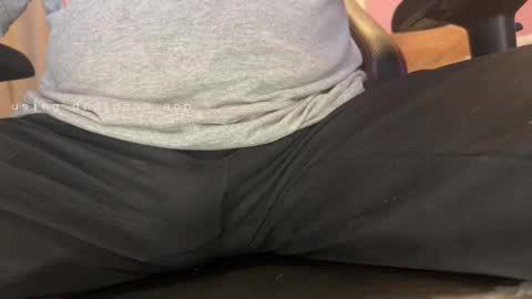 older_guy1 online show from 05-10-26, 03:06