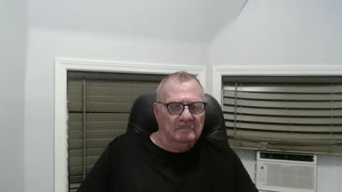Snapshot of oldguybigd chatting on 09-20-25, 05:08 oldguybigd online show from 09-20-25, 05:08