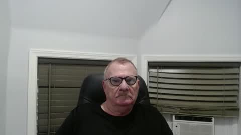 Snapshot of oldguybigd chatting on 09-22-25, 04:36 oldguybigd online show from 09-22-25, 04:36