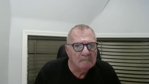 Snapshot of oldguybigd chatting on 09-28-25, 04:51 oldguybigd online show from 09-28-25, 04:51