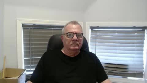 Snapshot of oldguybigd chatting on 10-12-25, 08:41 oldguybigd online show from 10-12-25, 08:41