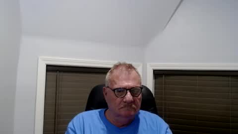 Snapshot of oldguybigd chatting on 07-25-26, 03:15 oldguybigd online show from 07-25-26, 03:15