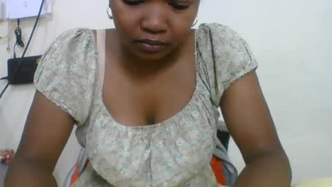olgamariah203875 online show from 06-12-26, 11:53