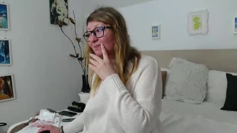 Snapshot of olgapavlova chatting on 03-23-26, 01:37 Olga Pavlova online show from 03-23-26, 01:37