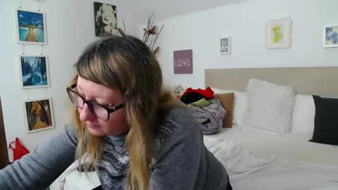 Snapshot of olgapavlova chatting on 04-09-26, 12:43 Olga Pavlova online show from 04-09-26, 12:43