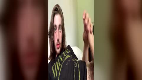 oliboy34 online show from 06-12-26, 11:31