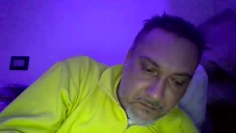 Snapshot of olimpio1230 chatting on 01-31-25, 08:33 olimpio1230 online show from 01-31-25, 08:33