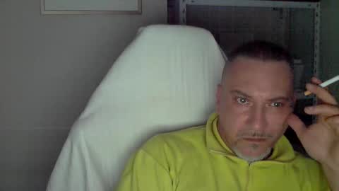 Snapshot of olimpio1230 chatting on 03-11-25, 12:28 olimpio1230 online show from 03-11-25, 12:28