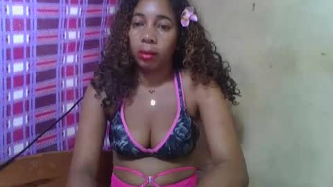 Snapshot of olinaa chatting on 05-12-26, 06:10 olinaa online show from 05-12-26, 06:10