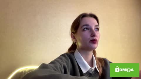 Olivia here online show from 09-28-25, 09:25