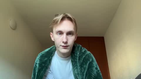 Snapshot of oliver_and_thomas chatting on 12-03-25, 10:02 Oliver and Thomas online show from 12-03-25, 10:02