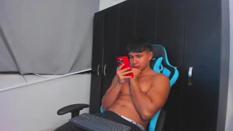 Oliver bray online show from 11-22-25, 03:05