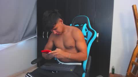 Oliver bray online show from 11-29-25, 03:04