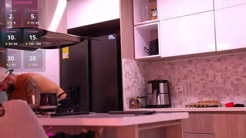 Snapshot of oliver_colt__ chatting on 09-11-25, 12:22 oliver_colt__ online show from 09-11-25, 12:22