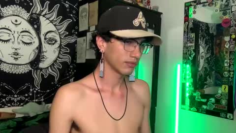 Oliver fast online show from 10-04-25, 03:59