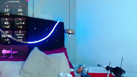 Snapshot of oliver_king_sex chatting on 12-13-24, 06:38 Oliver Smith online show from 12-13-24, 06:38