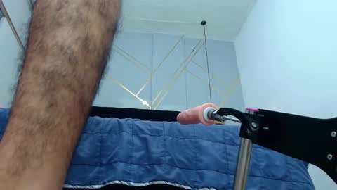 Oliver  Smith online show from 02-13-25, 08:03