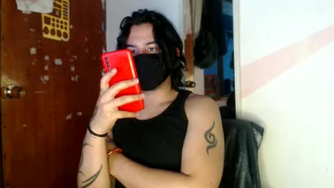 oliver_laid_2023 online show from 01-15-25, 11:43