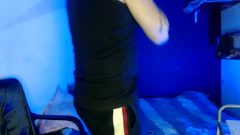 oliver_laid_2023 online show from 03-09-25, 11:36