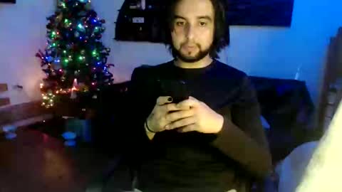 oliver_laid_2023 online show from 12-18-25, 12:27