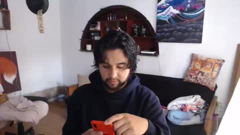 oliver_laid_2023 online show from 01-16-26, 08:02