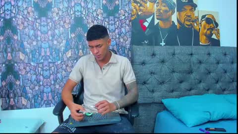 Snapshot of oliver_smith_2 chatting on 12-29-24, 10:03 oliver_smith_2 online show from 12-29-24, 10:03