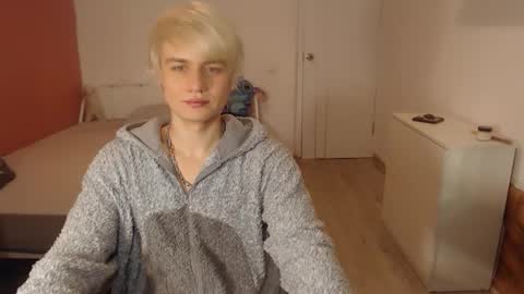 Oliver online show from 01-08-26, 01:41