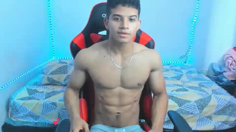 Snapshot of oliver_thompsson chatting on 01-04-25, 05:05 oliver thompsson online show from 01-04-25, 05:05