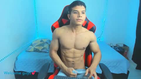 Snapshot of oliver_thompsson chatting on 02-03-25, 12:47 oliver thompsson online show from 02-03-25, 12:47