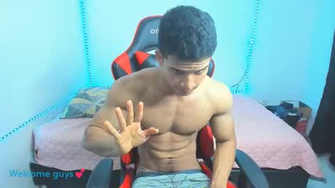 Snapshot of oliver_thompsson chatting on 03-10-25, 12:51 oliver thompsson online show from 03-10-25, 12:51