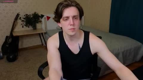 Oliver Evans online show from 02-12-26, 03:56