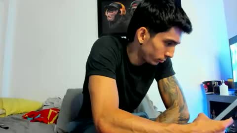 Oliver bennet online show from 10-26-25, 03:45