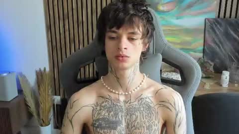 Snapshot of oliverrgroove chatting on 06-22-26, 11:29 oliverrgroove online show from 06-22-26, 11:29