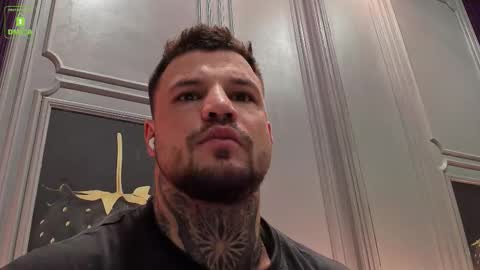 Snapshot of oliversport chatting on 03-01-26, 11:01 OliverSport online show from 03-01-26, 11:01