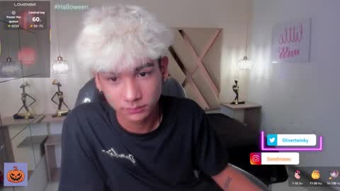 Oliver online show from 10-14-25, 04:08