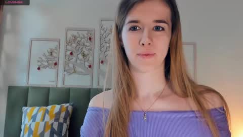 Snapshot of olivia_7 chatting on 02-22-25, 04:19 Olivia online show from 02-22-25, 04:19