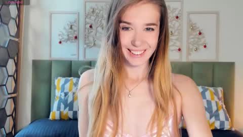 Snapshot of olivia_7 chatting on 10-15-25, 03:23 Olivia online show from 10-15-25, 03:23