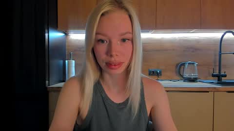Olivia 3 online show from 05-07-26, 09:20