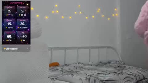 Snapshot of olivia_date chatting on 02-12-25, 03:49 Olivia Date online show from 02-12-25, 03:49